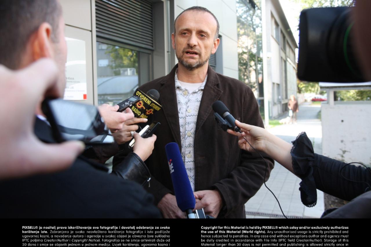 '20.10.2009., Zagreb - Uprava HAC-a sazvala je jednu od rijetkih tiskovnih konferencija kako bi ustvrdila da u tvrtki nema afera. Mijat Stanic, celnik Nezavisnoga cestarskog sindikata. Photo: Tatjana 