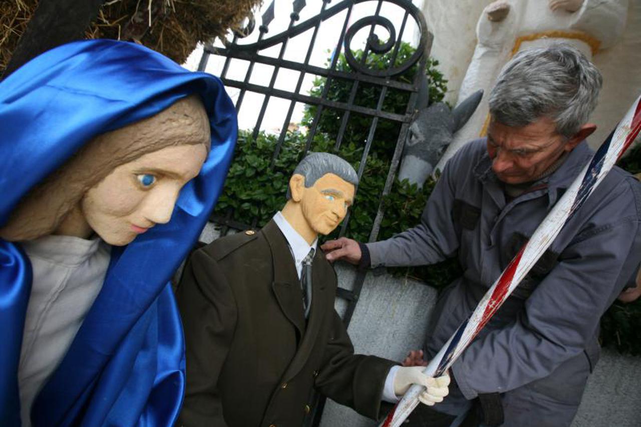gotovina u jaslicama (1)