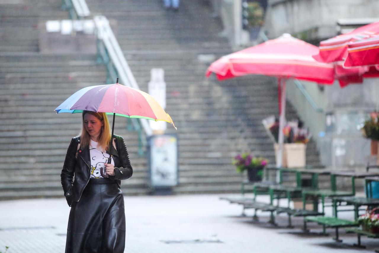 Zagreb: Kišno jutro u središtu grada