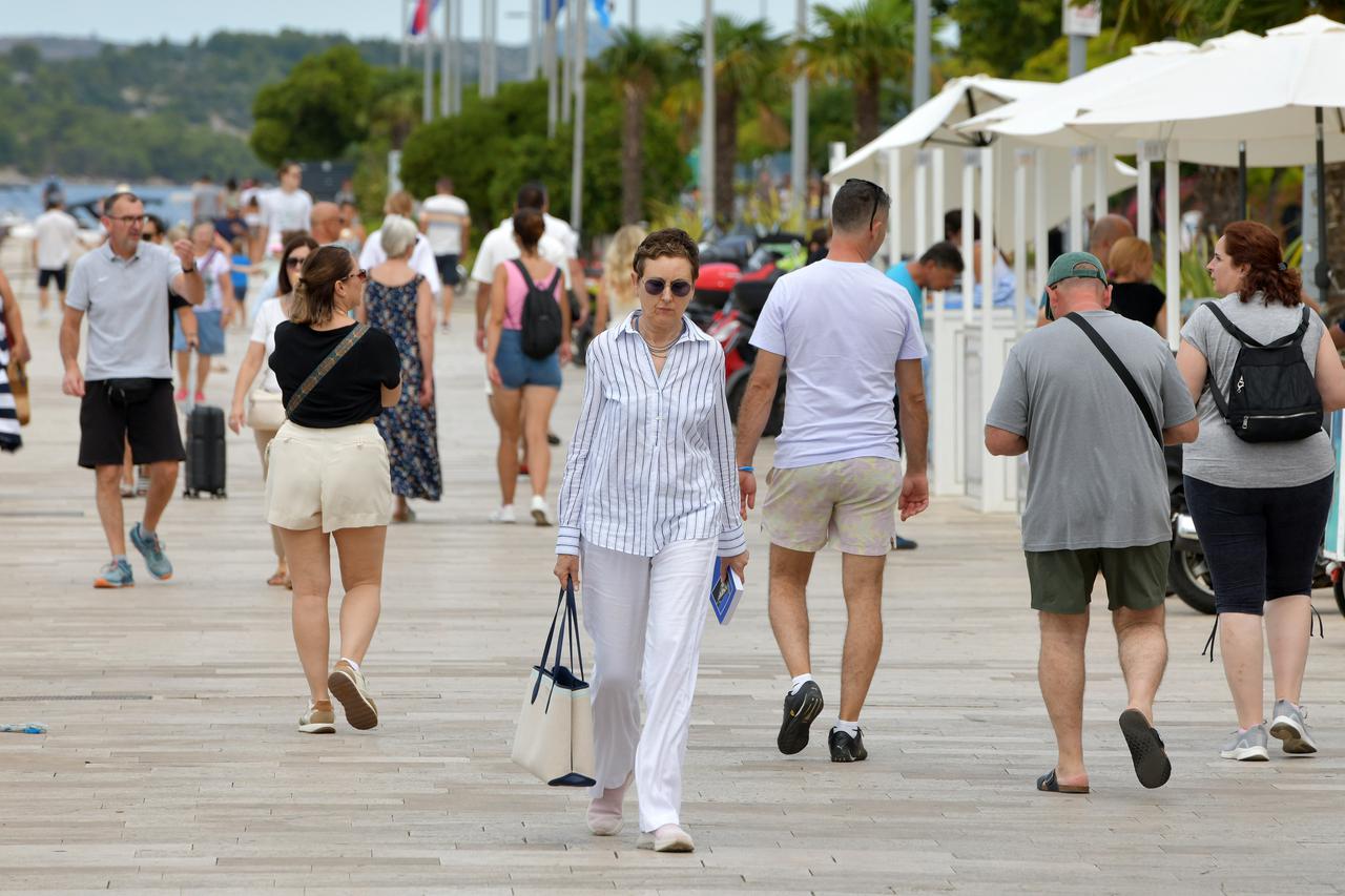 Šibenik: Jutro na gradskim ulicama