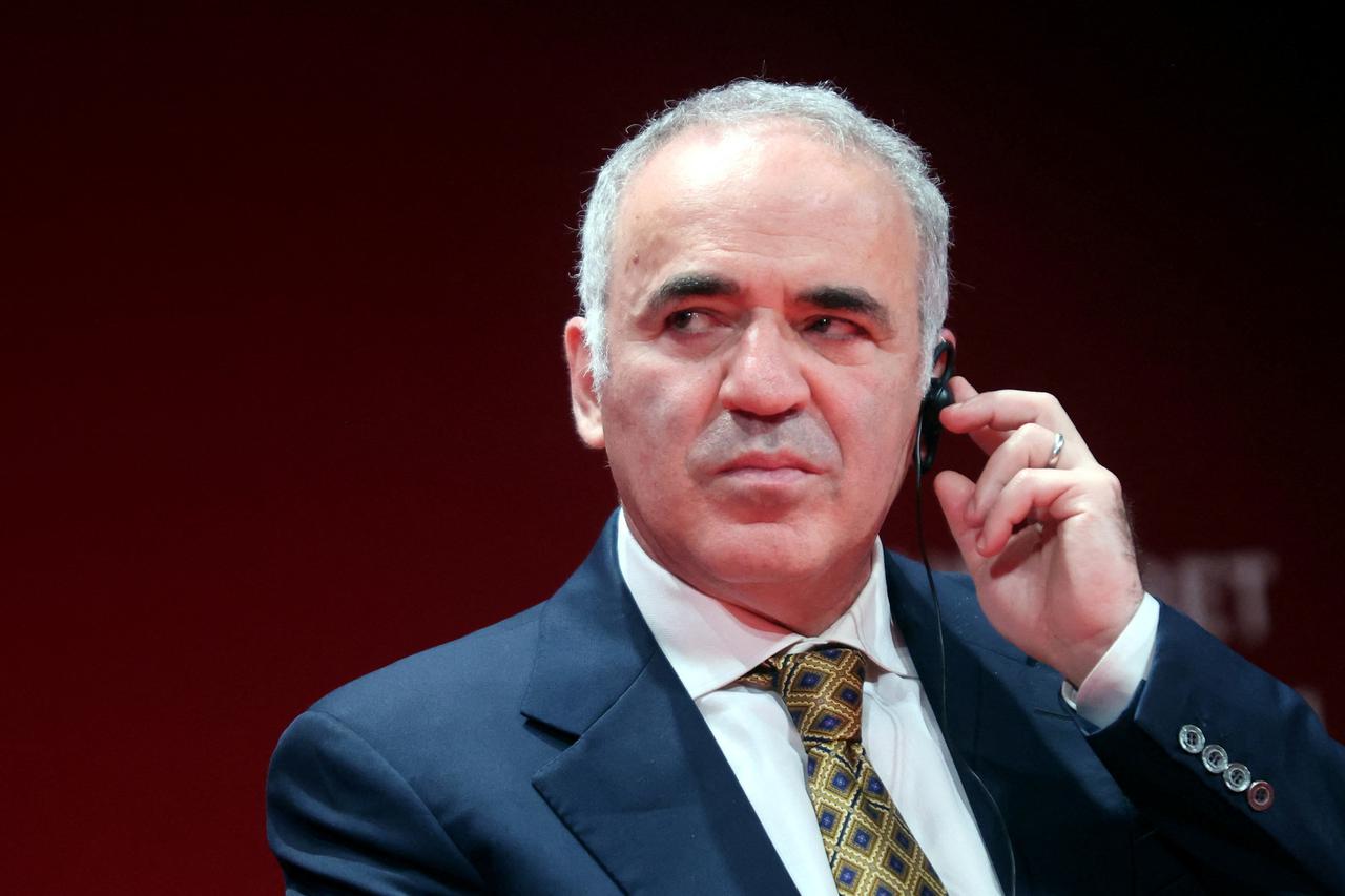 Former world chess champion Kasparov opens Grand Chess Tour Superbet Rapid & Blitz Poland 2022 in Warsaw