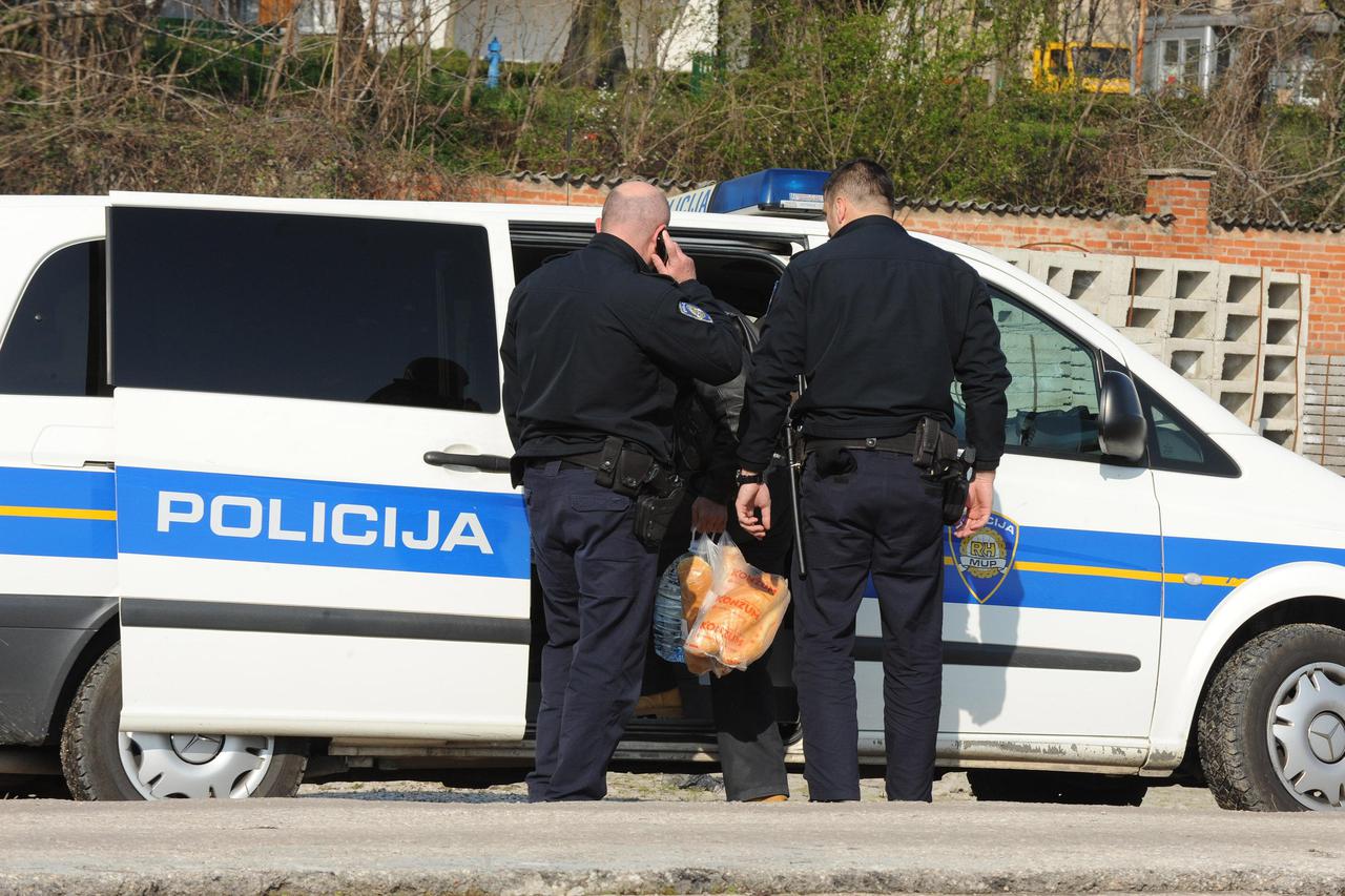 policija hvata ilegalce