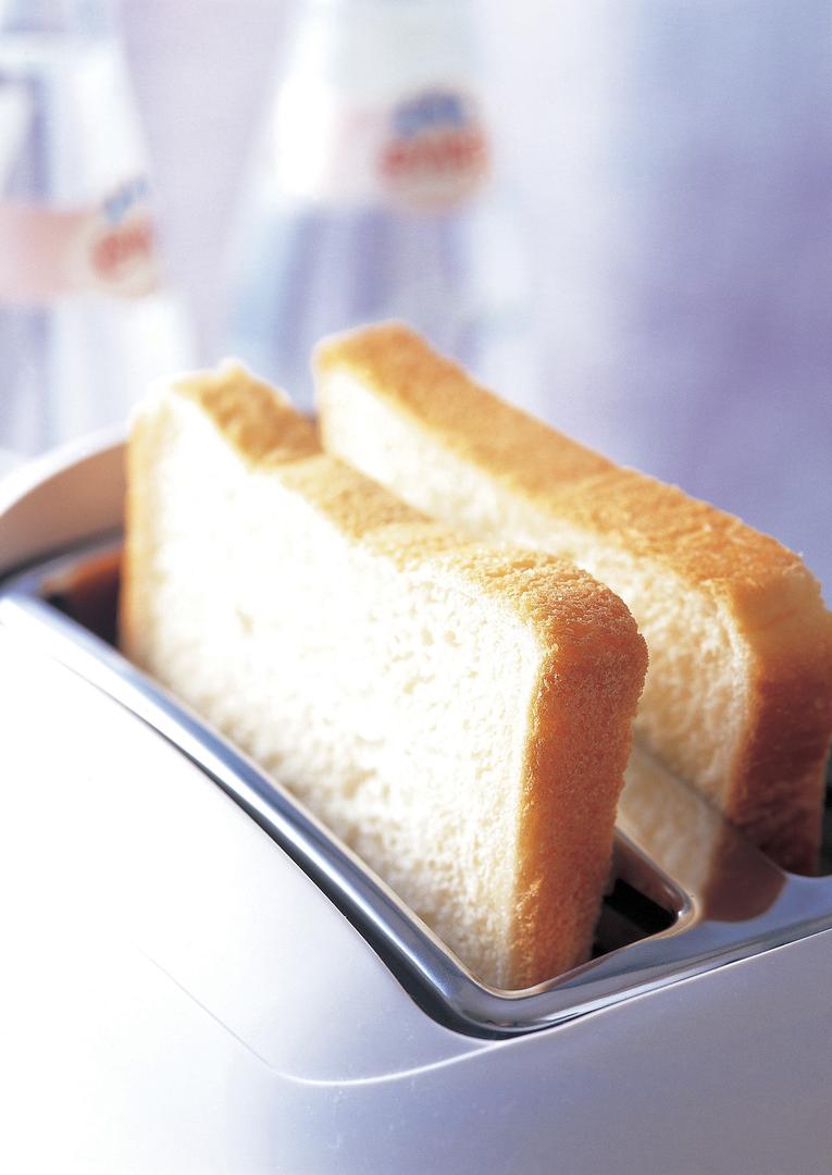 Dijabetičari bi trebali češće jesti tost nego običan kruh. Istraživanje objavljeno u svibnju u časopisu European Journal of Clinical Nutrition pokazalo je da tostirani kruh ima niži glikemijski indeks.