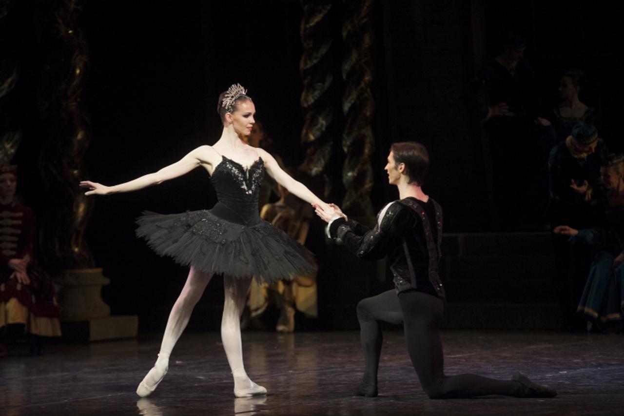 'jezero_nnn_kul_110213'