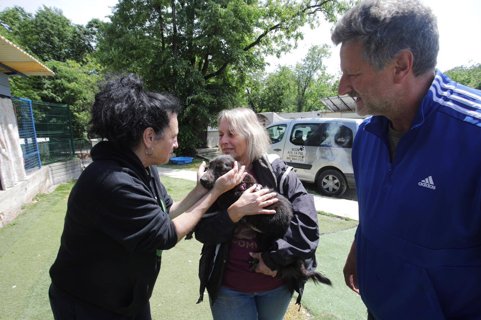 Volonteri su javno progovorili o sumnji da su psi godinama živjeli u potpunom užasu, bez osnovne skrbi, hrane i veterinarske pomoći. Posebno ih je potresla smrt nekoliko pasa koji su, unatoč spašavanju, podlegli teškim posljedicama zanemarivanja.

