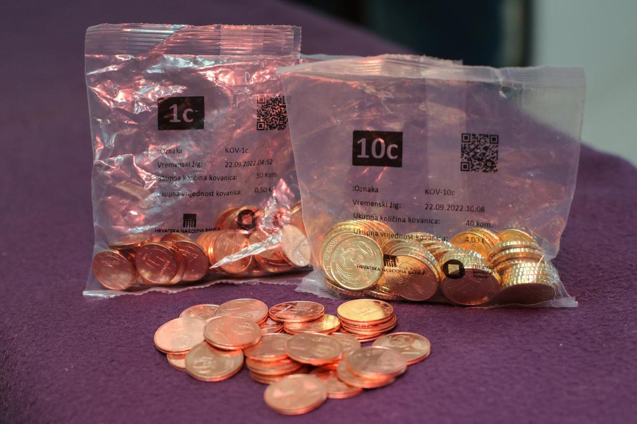 Tijekom prvih 14 dana nove 2023. godine, u blagajnama se nalaze i euri i kune
