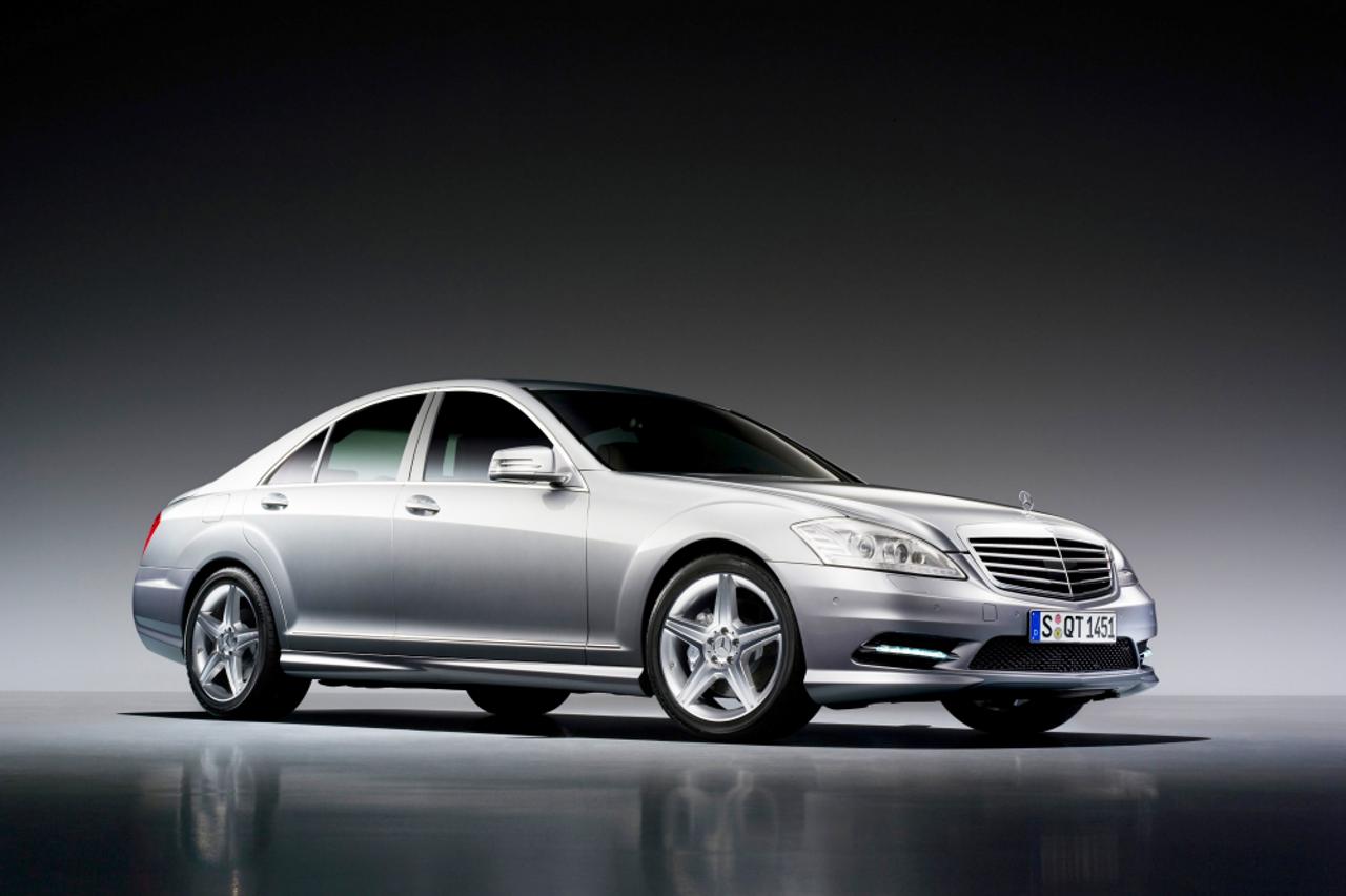 auti, mercedes S500 4MATIC