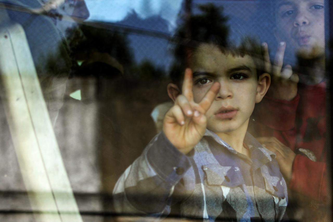 Sirijske izbjeglice vraćaju se kući iz Libanona