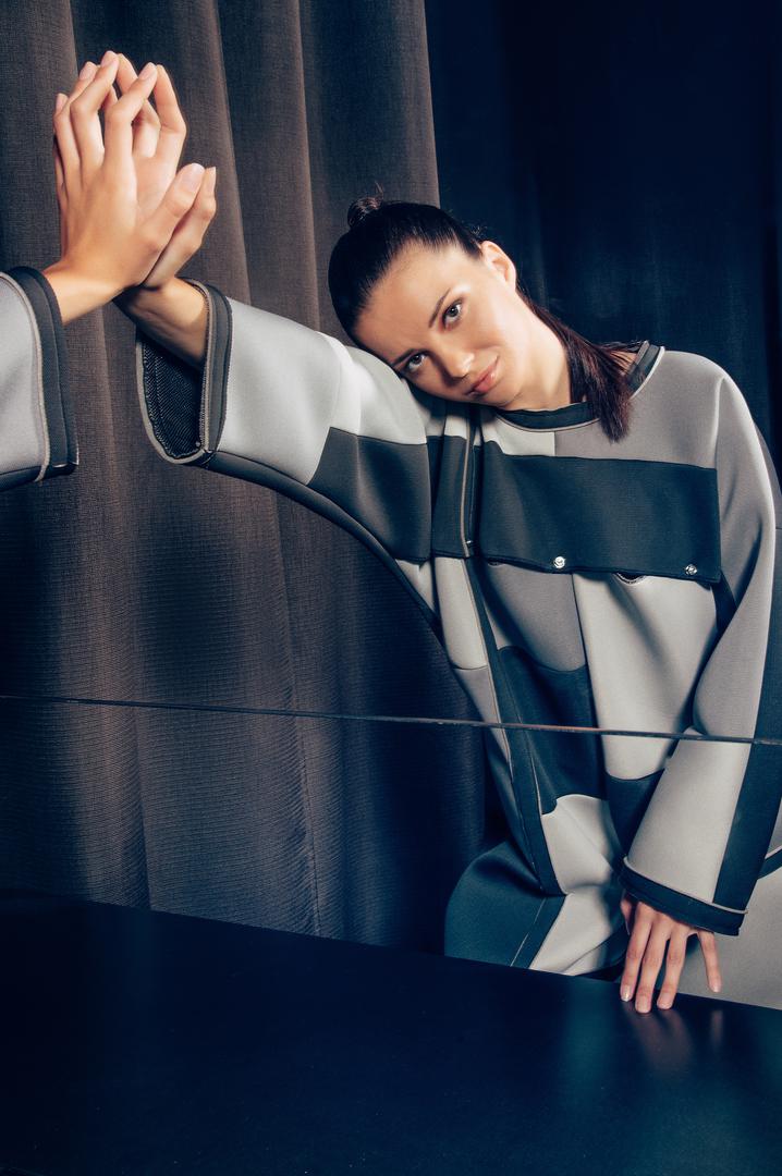 Za styling je zaslužna Monika Hršak te styling asistenti Mia Kovač, Katarina Zmeškal, Mihaela Brajković i Jelena Geštakovski. Mentor tima TTF je bila izv. prof. mr. art. Jasminka Končić. Odjeća: Mia Kovač