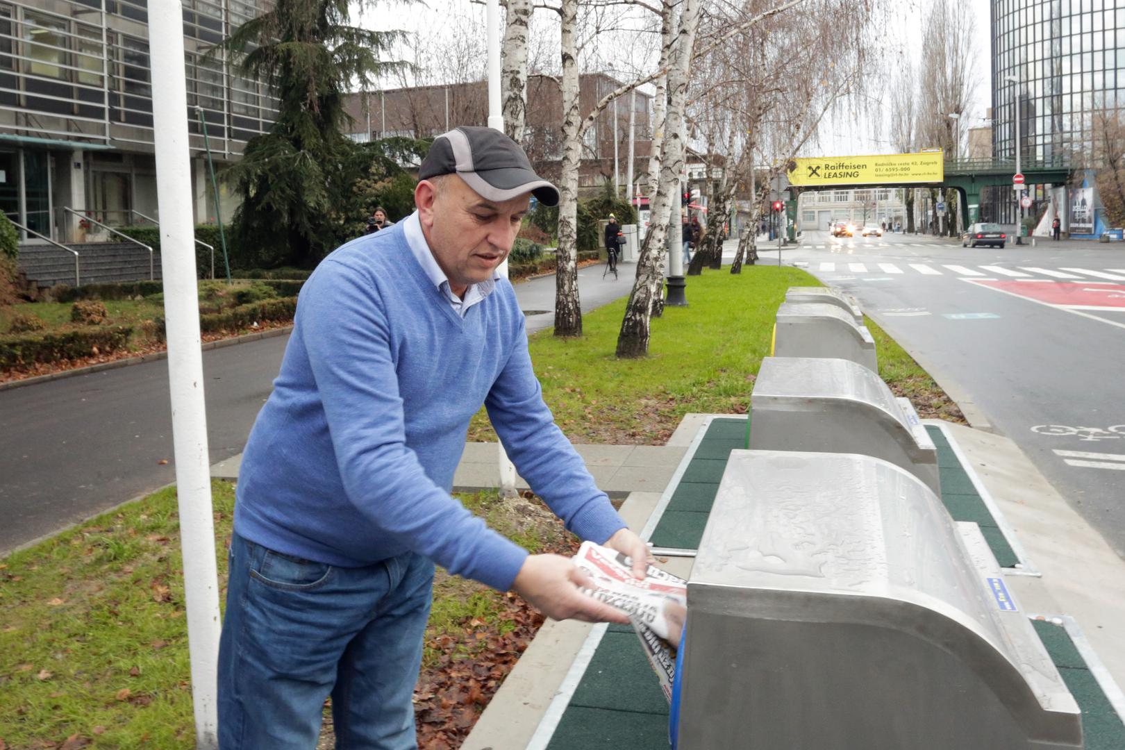 Građani mogu odlagati plastiku, metal, papir, tekstil i staklo.