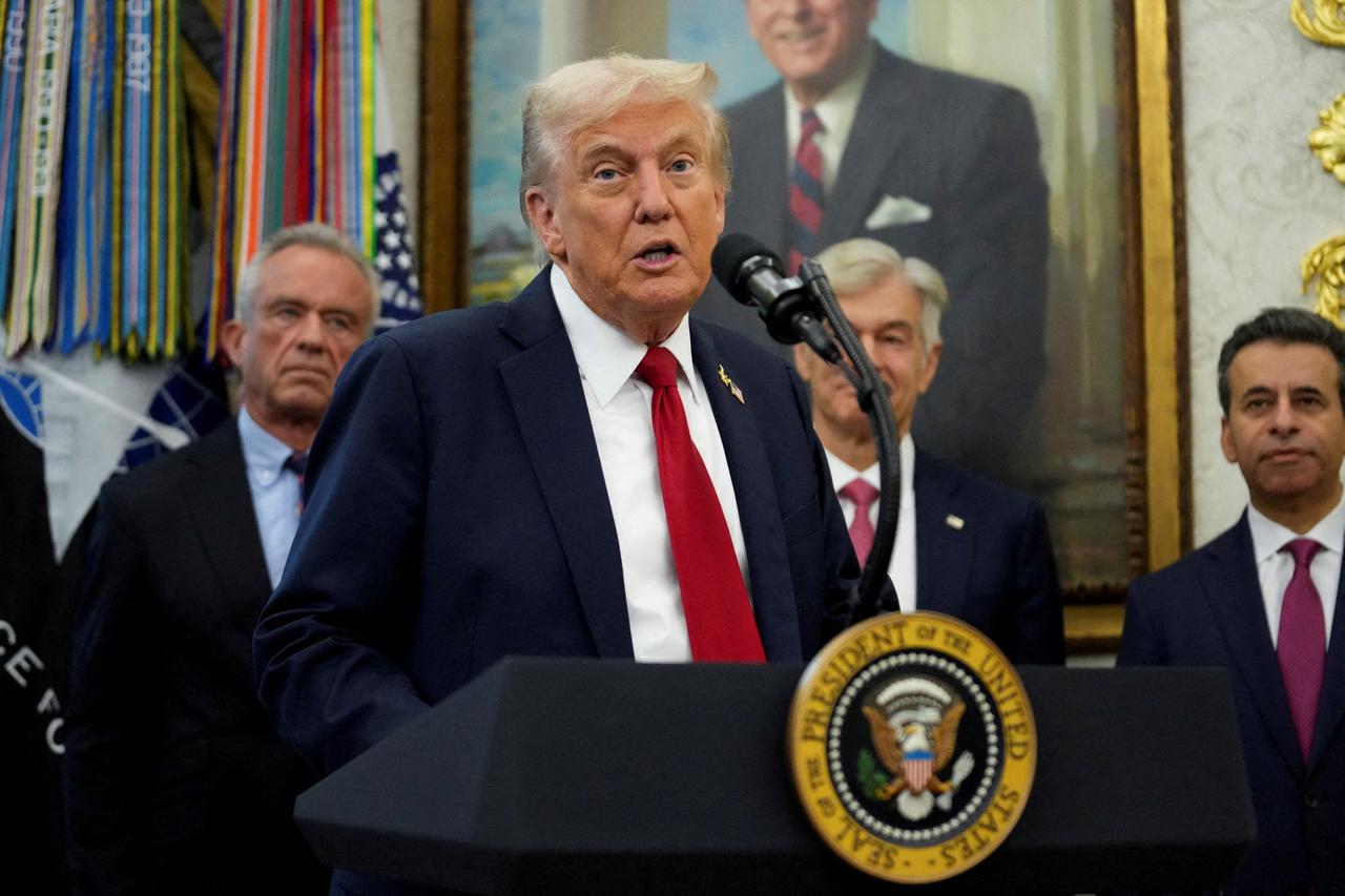 FILE PHOTO: U.S. President Trump announces deal with Pfizer