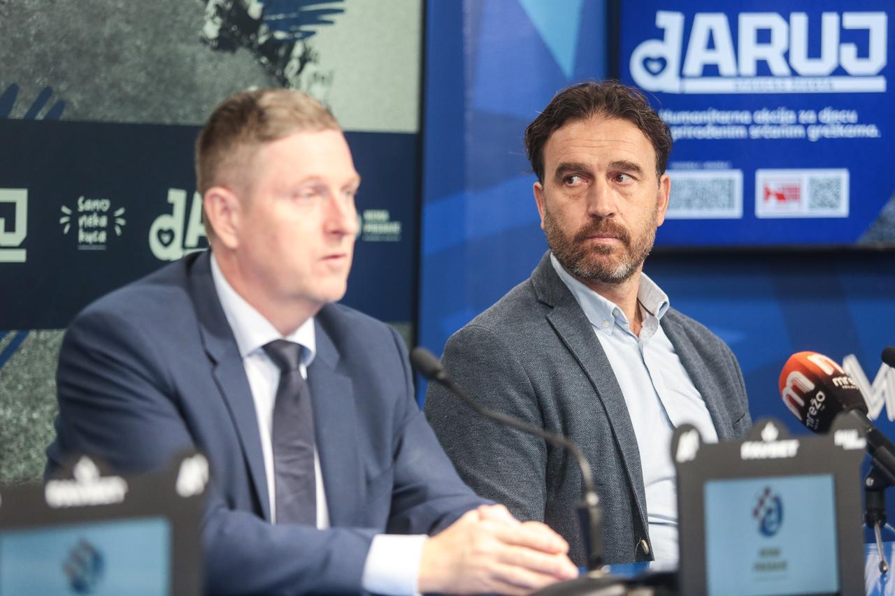 Zagreb: Humanitarna akcija "Daruj otkucaj života" u organizaciji udruge "Veliko srce malom srcu" i Dinamove zaklade