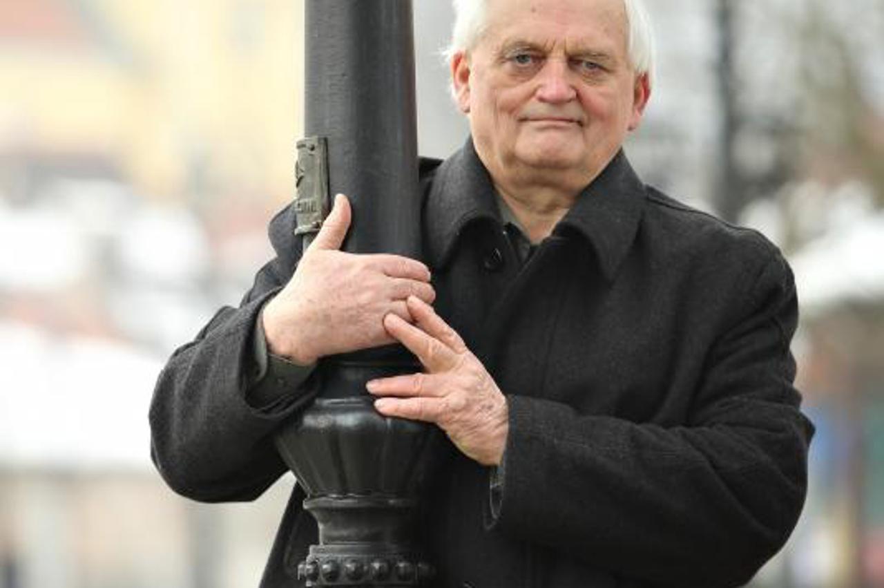 'SPECIJAL OBZOR 23.01.2013., Zagreb - Vladimir Paar, redoviti profesor na Prirodoslovno-matematickom fakultetu i akademik Hrvatske akademije znanosti i umjetnosti.  Photo: Davor Puklavec/PIXSELL'