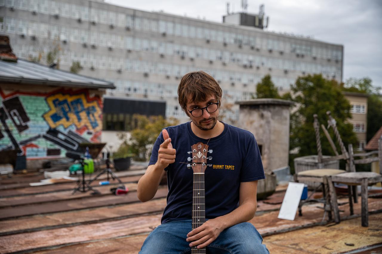 storyeditor/2026-08-24/ACOUSTIC_SETS_by_Pavle_Kocanjer.jpg