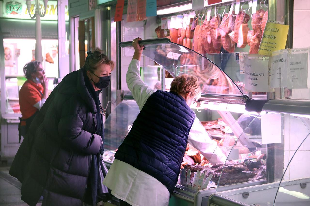 Zagreb: Ponuda na tržnici Dolac