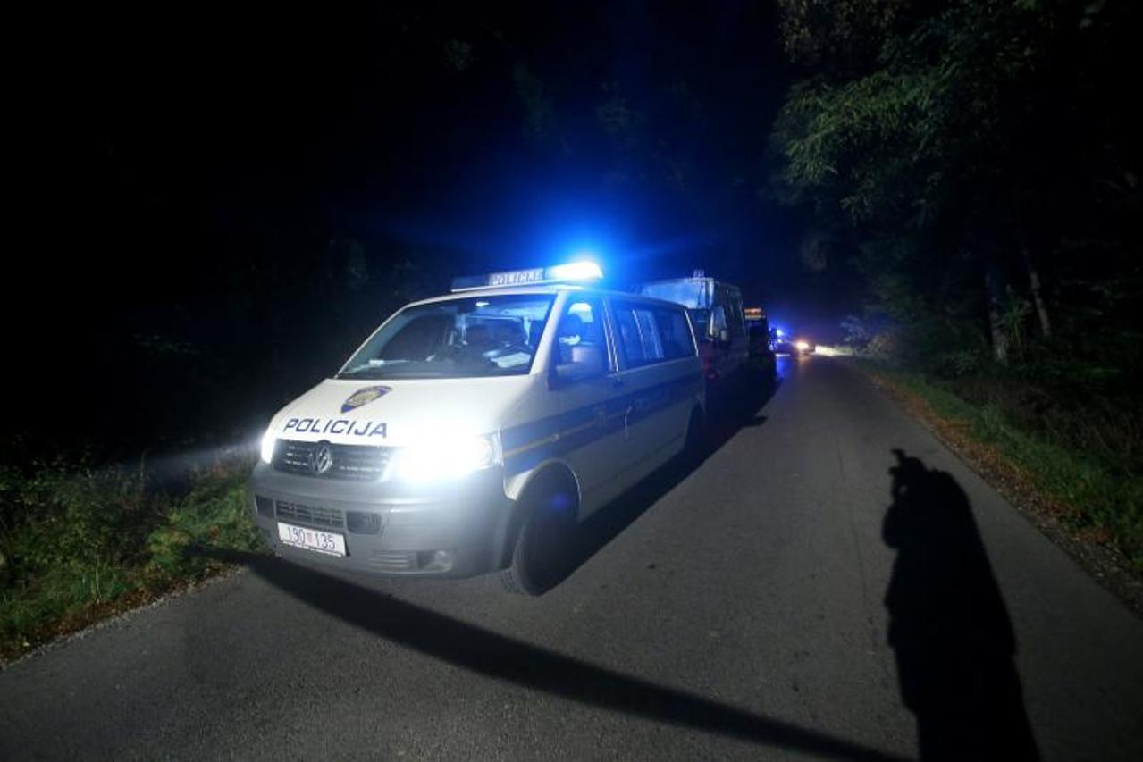 policija, mrak, očevid