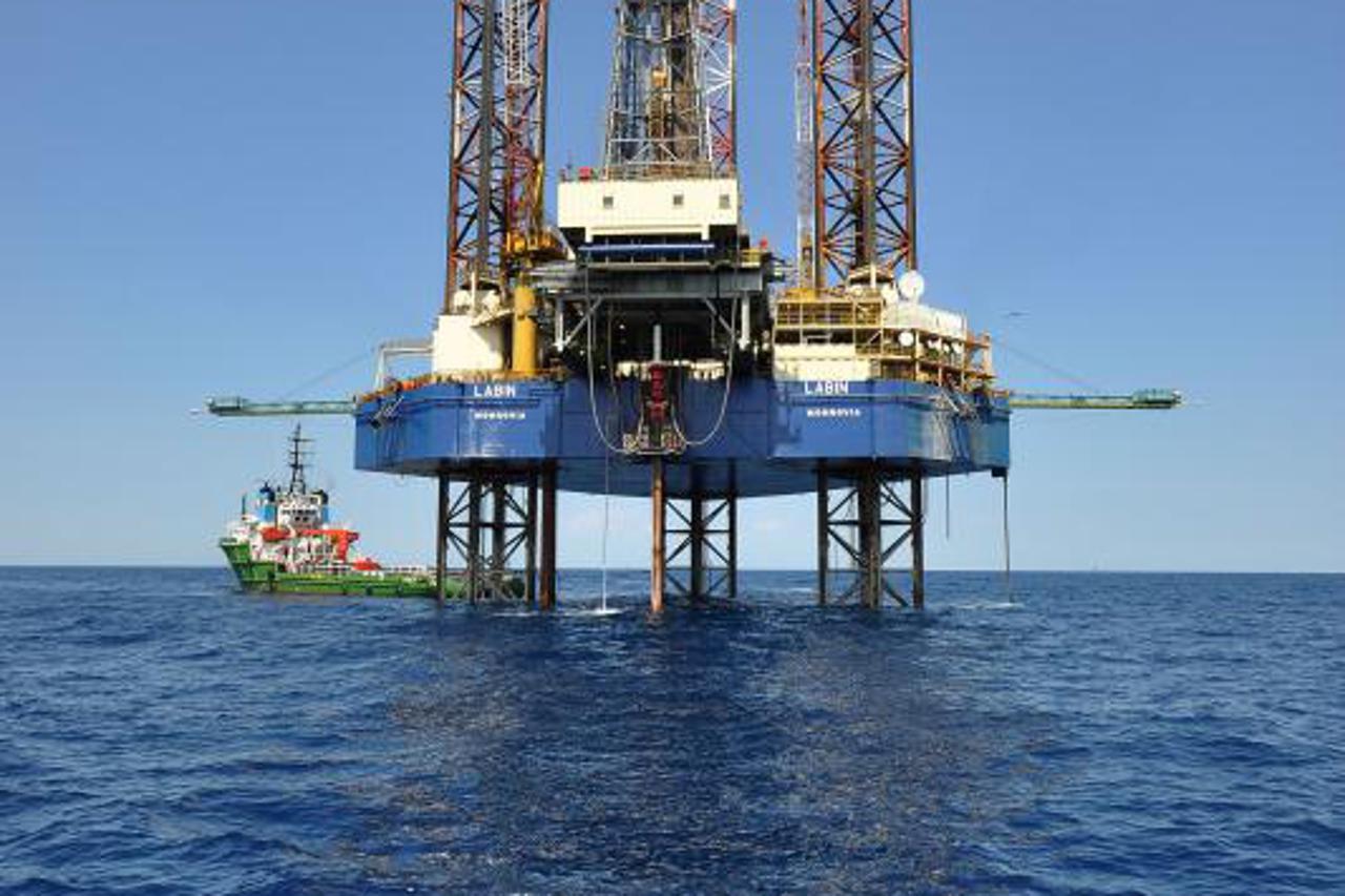 Naftna platforma