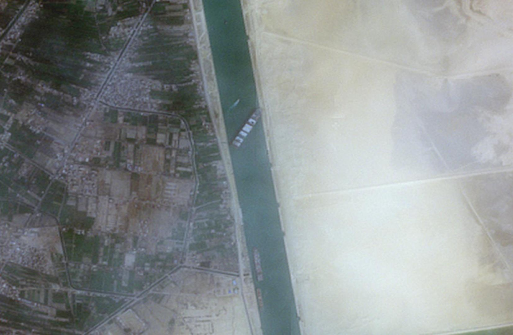 A closer view of the 400-meter, 224,000-tonne Ever Given container ship, leased by Taiwan's Evergreen Marine Corp, seen blocking the Suez Canal in this European Space Agency Copernicus Sentinel-2 satellite Image A closer view of the 400-meter, 224,000-tonne Ever Given container ship, leased by Taiwan's Evergreen Marine Corp, seen blocking the Suez Canal in this European Space Agency Copernicus Sentinel-2 satellite Image distributed courtesy of Maxar Technologies taken March 24, 2021. European Space Agency Copernicus Sentinel-2 Satellite Image /via Maxar Technologies/Handout via REUTERS ATTENTION EDITORS - THIS IMAGE HAS BEEN SUPPLIED BY A THIRD PARTY. MANDATORY CREDIT. NO RESALES. NO ARCHIVES. EUROPEAN SPACE AGENCY