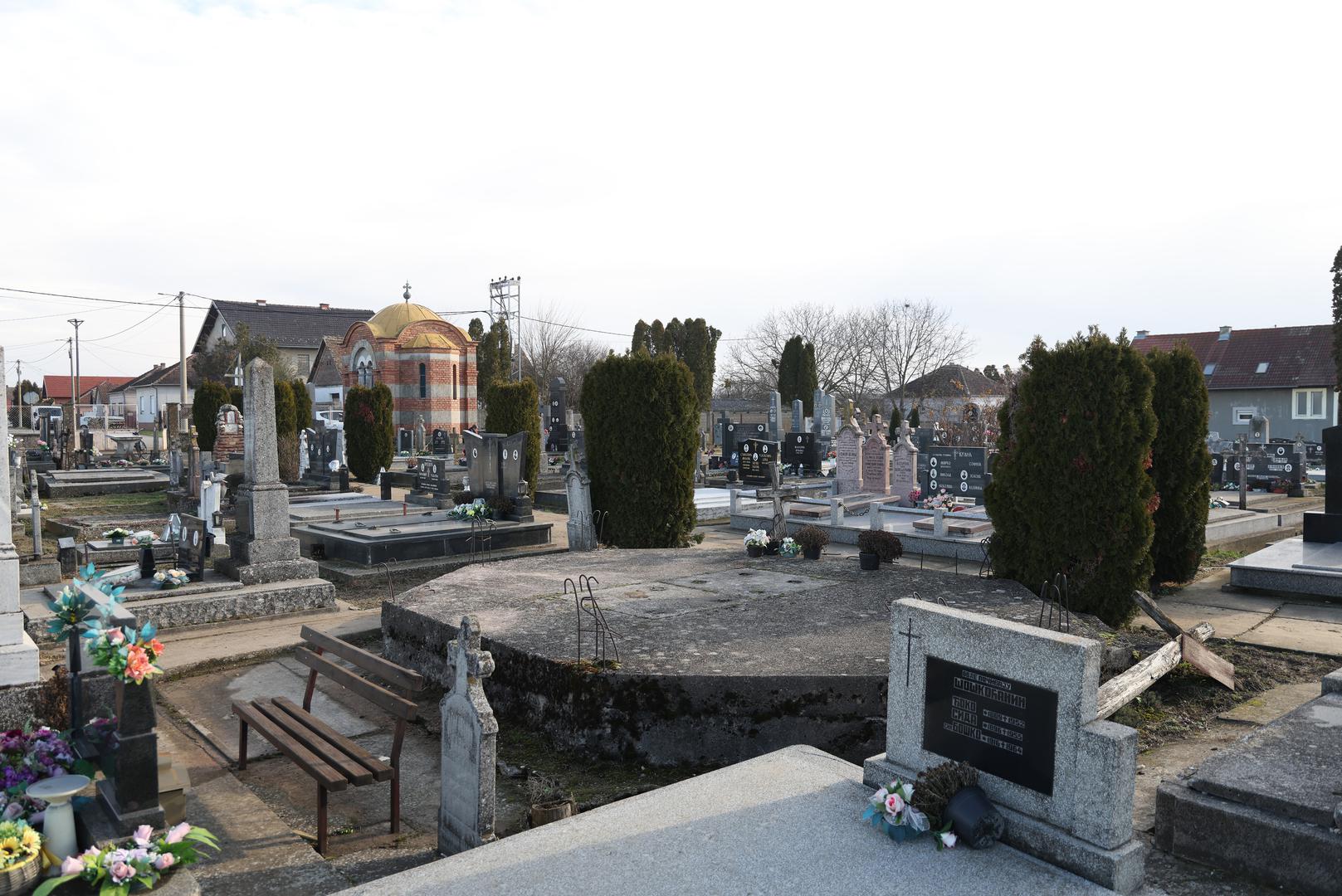 Penava je naglasio da se na taj potez čekalo 30 godina te poručio da je DP jedini imao volje i snage provesti ga. Podsjetio je da je Šoškočanin odgovoran za masakr 12 hrvatskih redarstvenika 2. svibnja 1991. te se zapitao zašto institucije ranije nisu reagirale u zaštiti dostojanstva poginulih branitelja.

