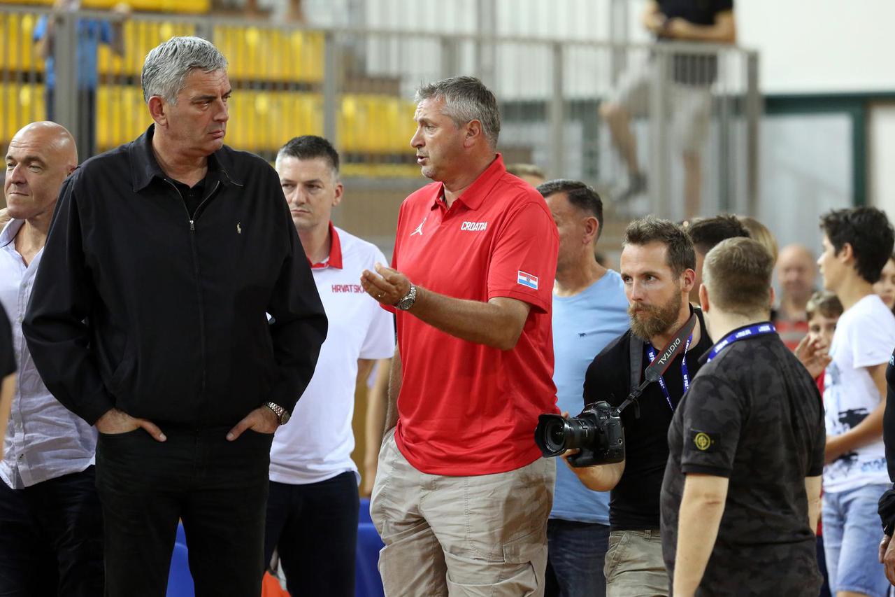 Hrvatska košarkaška reprezentacija u prijateljskoj utakmici svladala BiH sa 88:75