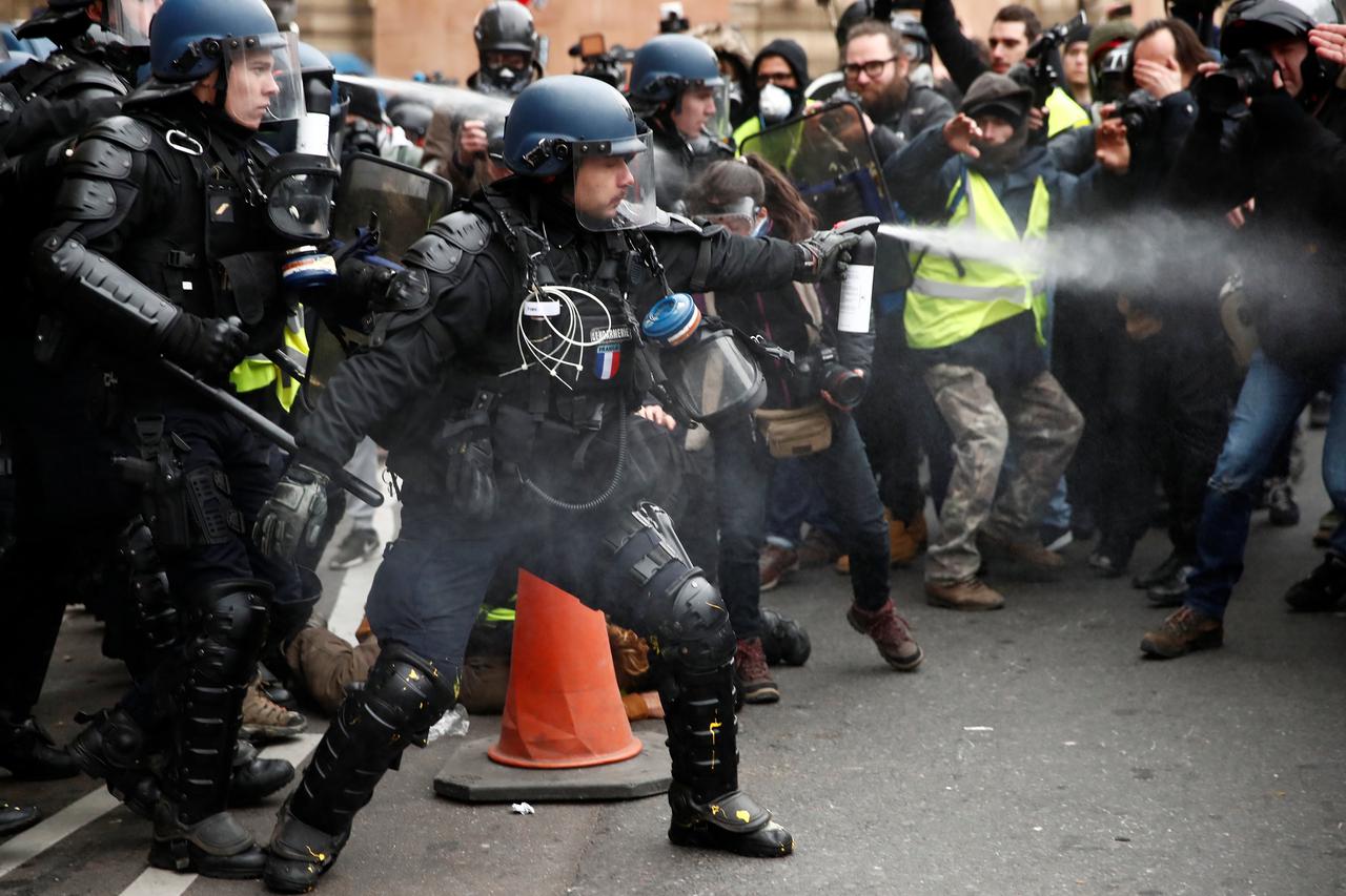 Žuti prsluci - prosvjed