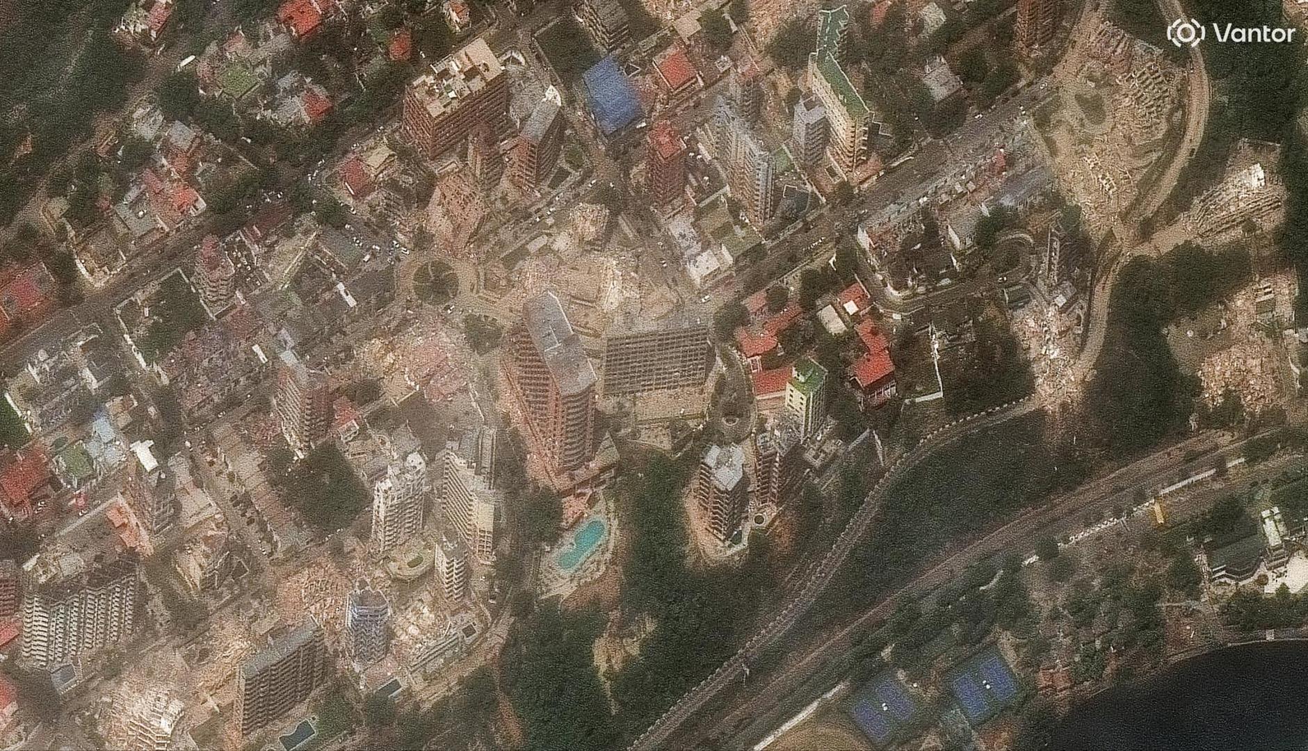 Strahuje se da bi broj mrtvih mogao biti znatno veći, a spasioci i dalje užurbano pretražuju ruševine kako bi spasili živote.