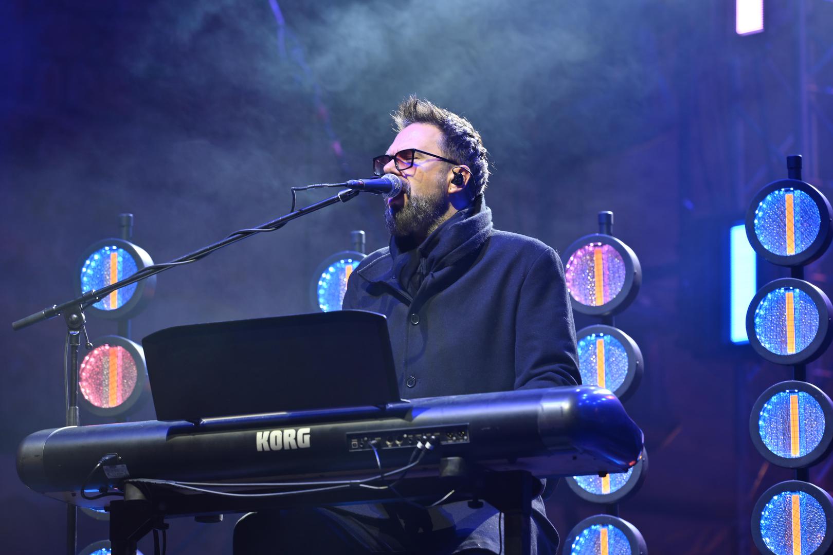 One blokiraju UV zrake i štite oko od štetnog plavog svjetla s digitalnih uređaja, ali i iz vanjskog okruženja. 