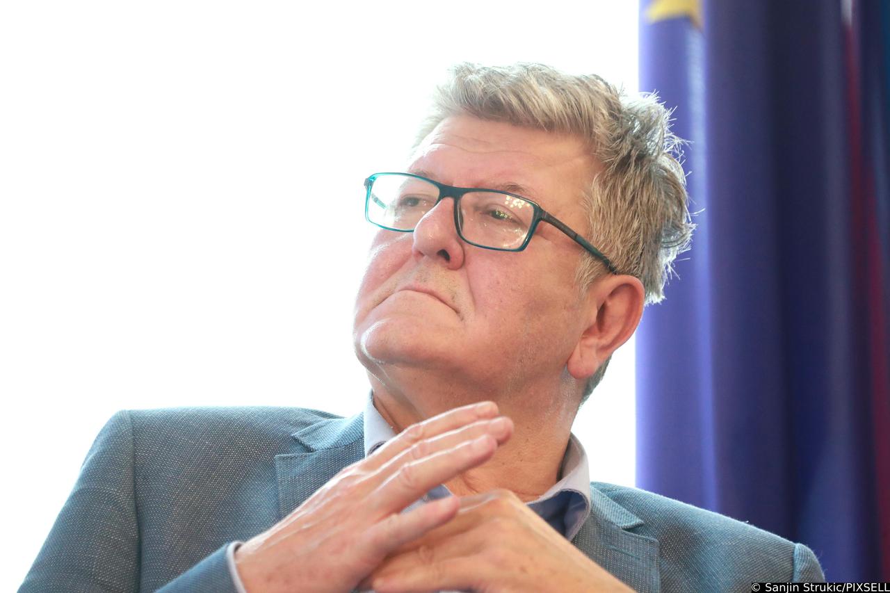 Zagreb: Tribina Liječništvo i zdravstvo - programi, rješenja, obećanja