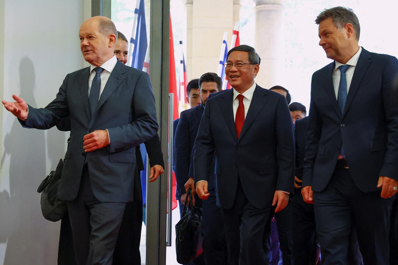 Olaf Scholz i Li Qiang