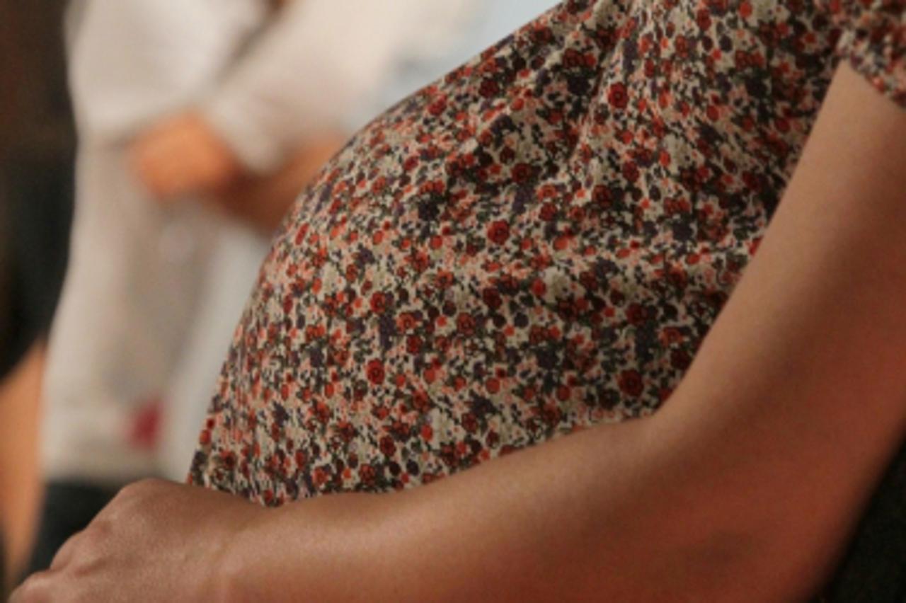 '04.08.2011., Koprivnica - Majke i trudnice na predavanju o vaznosti dojenja, koje je odrzano u Domu mladih Photo: Marijan Susenj/PIXSELL'