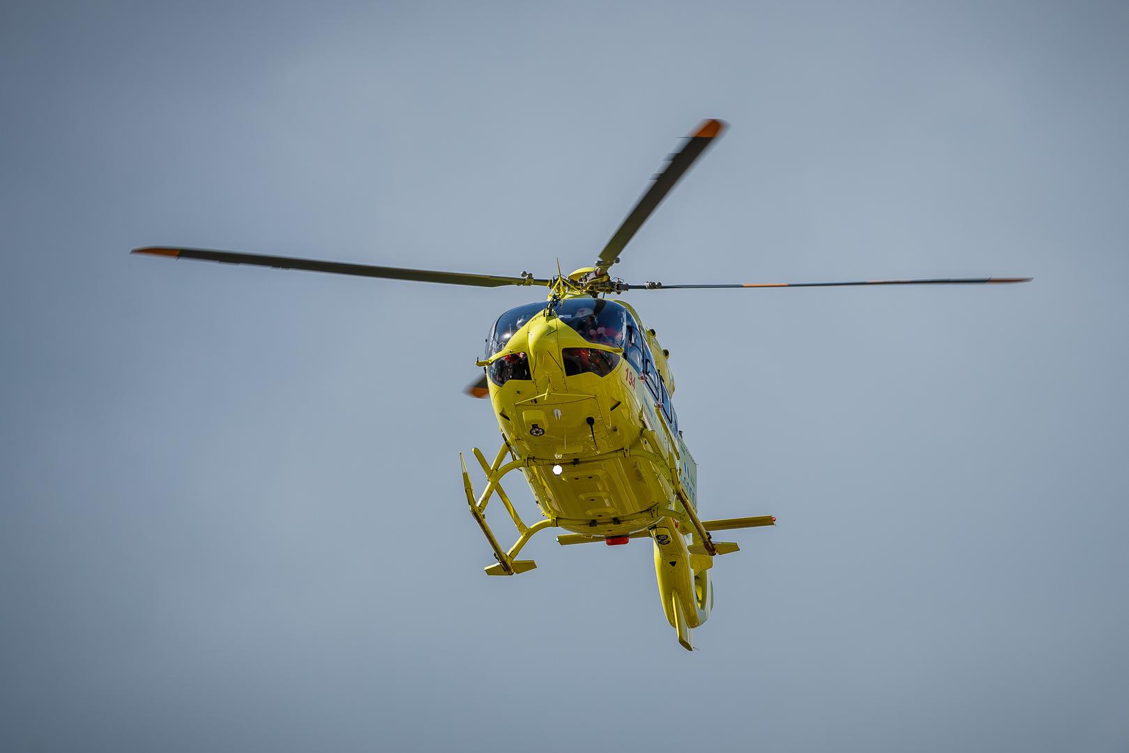 Slijetanjem helikoptera iz splitske Zračne luke Sv. Jeronima otvoren je rekonstruirani helidrom Firule splitskoga KBC-a. Medicinska posada helikoptera održala je i pokaznu vježbu u nazočnosti ministra zdravstva Vilija Beroša.

