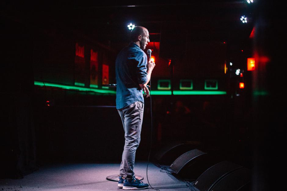 Nova stand-up sezona Lajnap komičara u klubu Sax!