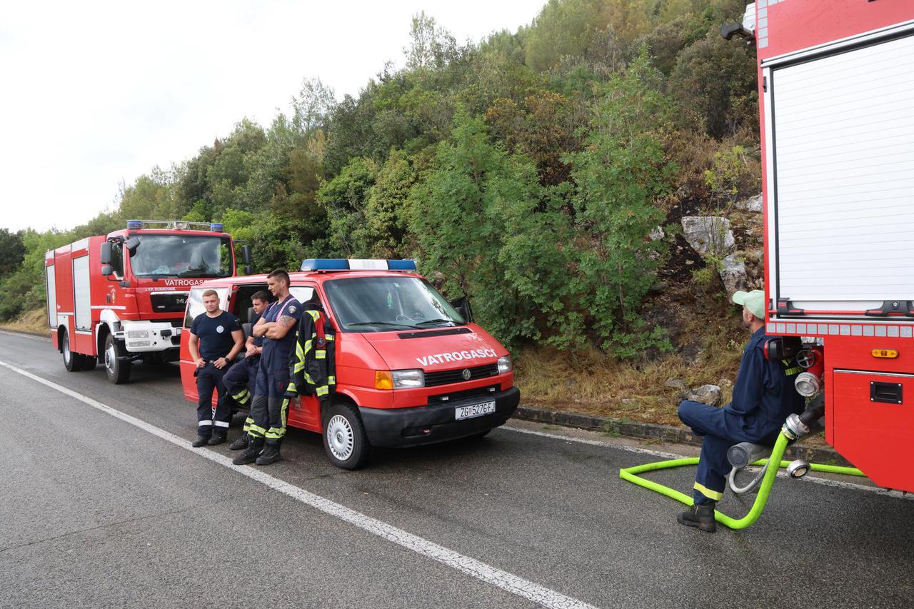Korčula: Jutro na požarištu između Smokvice i Blata 