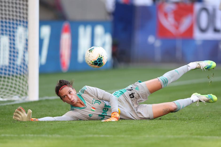 Olympique Lyonnais v Juventus Women - Trophee Veolia Femenin - Groupama Stadium