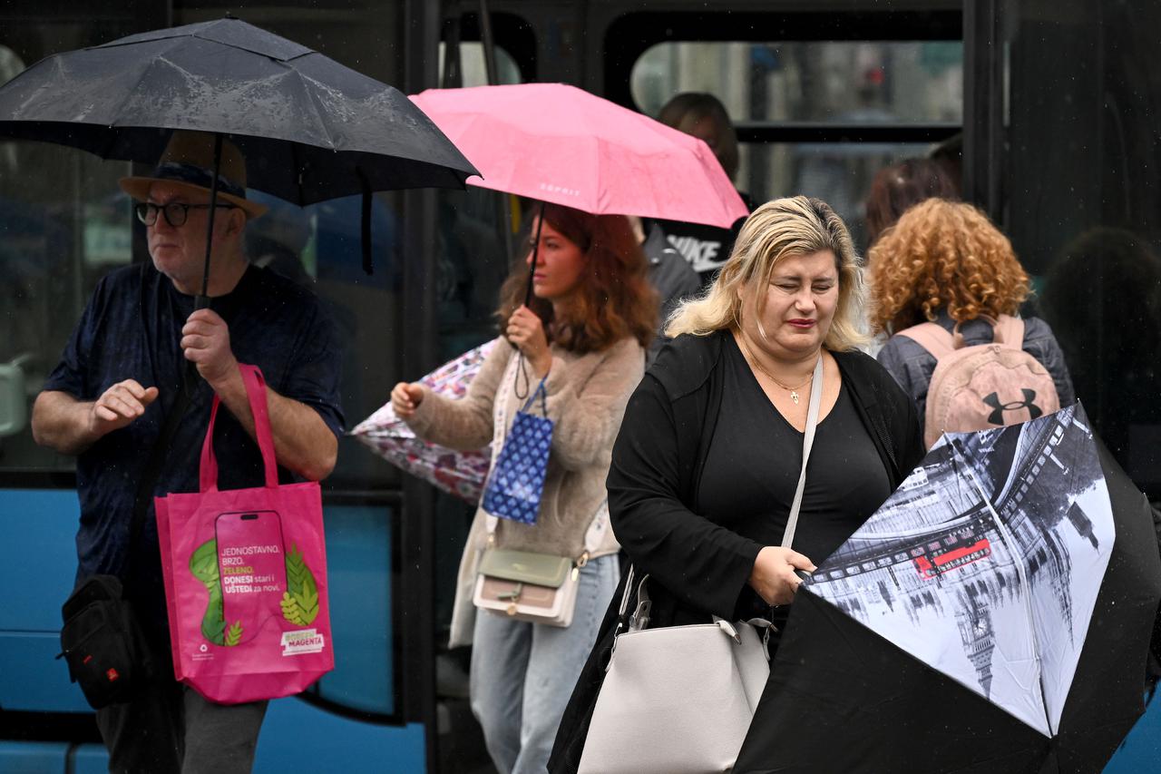 Zagreb: Kišni jesenski dan u gradu
