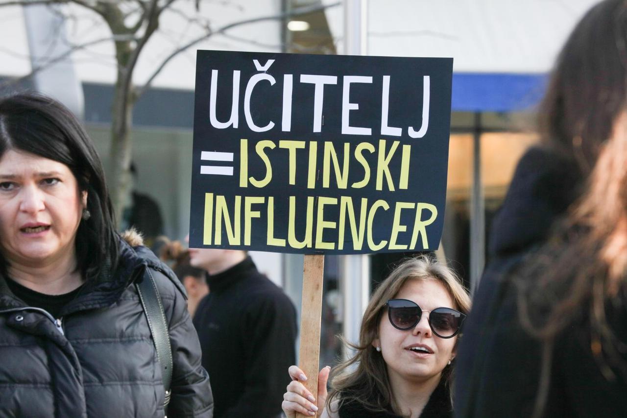 Osijek: Održan prosvjed 'Potpora obrazovanju'