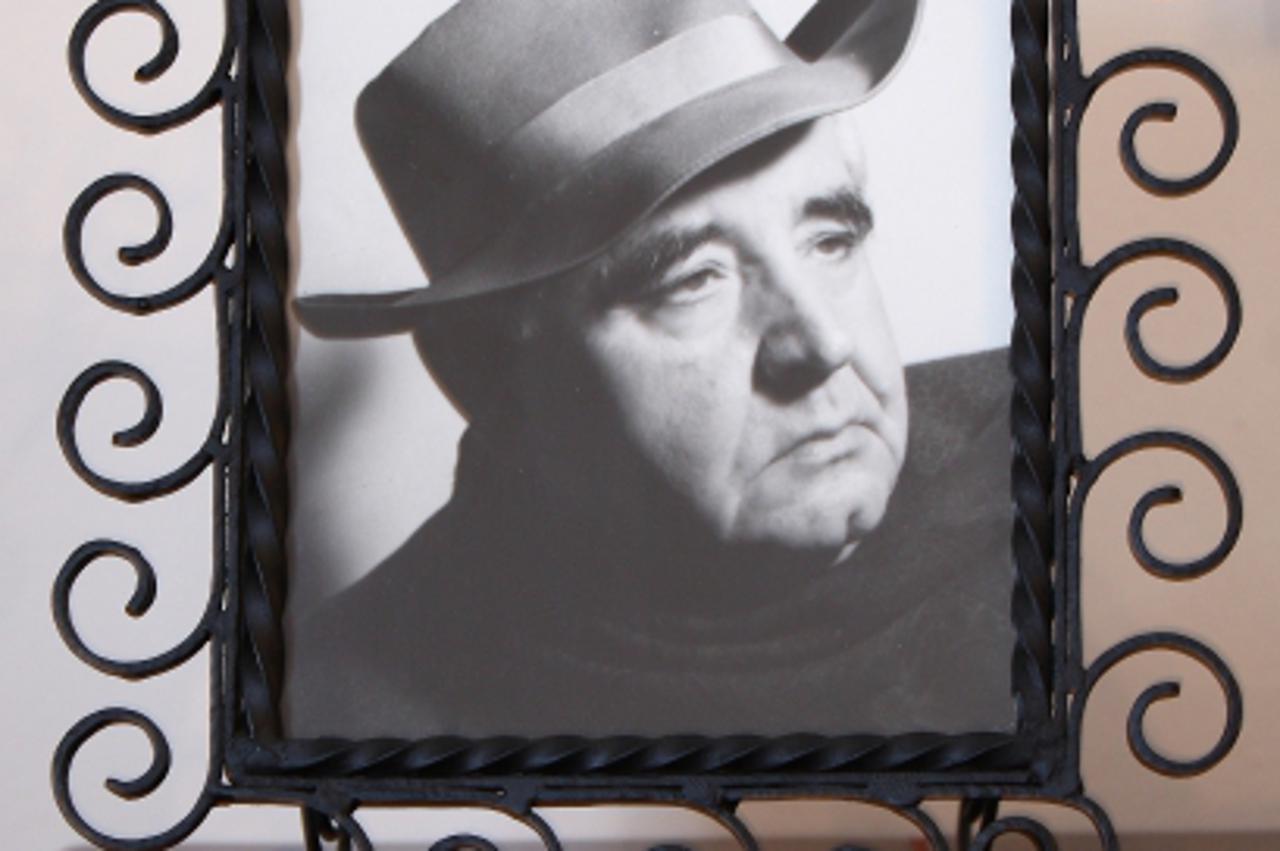 'SPECIJAL 24 SATA EXPRESS 14.02.2012., Zagreb - Vila Rein u ulici Krlezin gvozd 23 gdje su od 1952. godine zivjeli knjizevnik Miroslav Krleza i njegova supruga Bela Krleza. Fotografija Miroslava Krlez