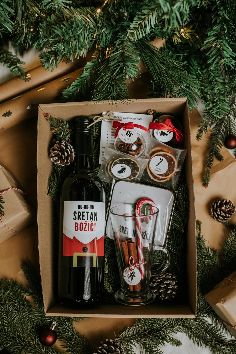 Nadora Creative Studio