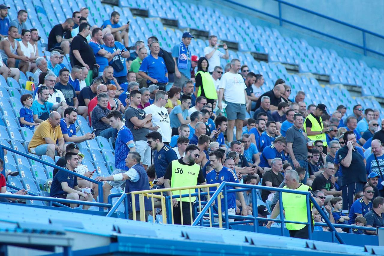 Zagreb: Navijači ponovno na tribinama na utakmici GNK Dinamo - Valur