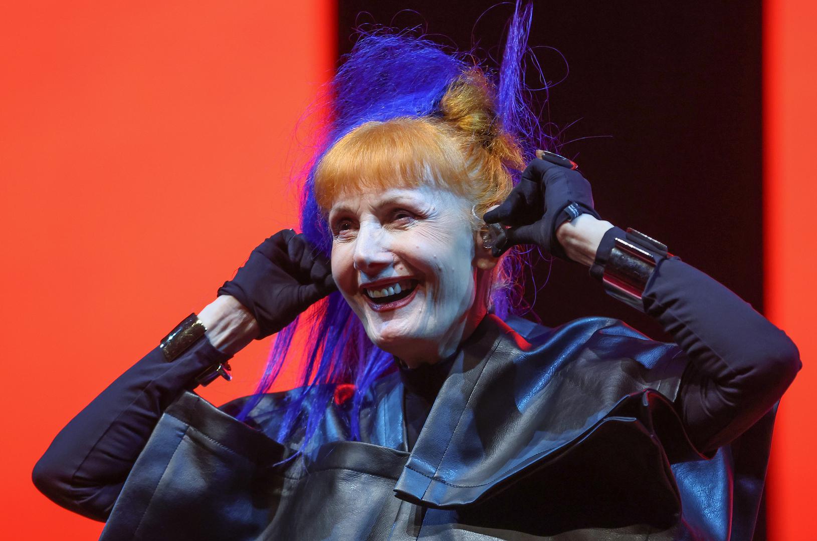 Dan uoči svog rođendana i Dana zaljubljenih, Josipa Lisac je održala koncert u dvorani Vatroslav Lisinski koji je bio rasprodan već prije nekoliko mjeseci. 