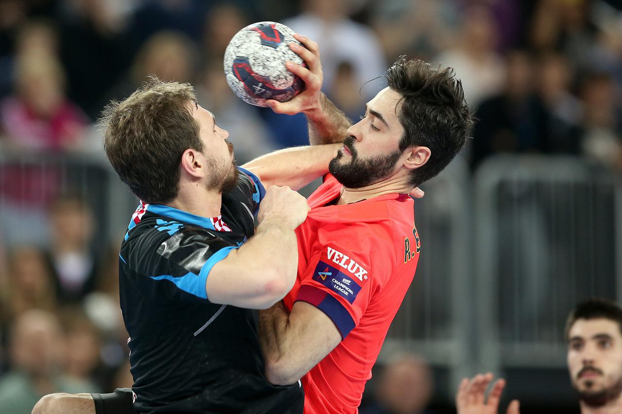 09.04.2015.,  Arena Zagreb, Zagreb - Velux EHF Liga prvaka, cetvrtina finala, PPD Zagreb - FC Barcelona. Luka Rakovic, Raul Entrerrios Rodrigez. Photo: Igor Kralj/PIXSELL