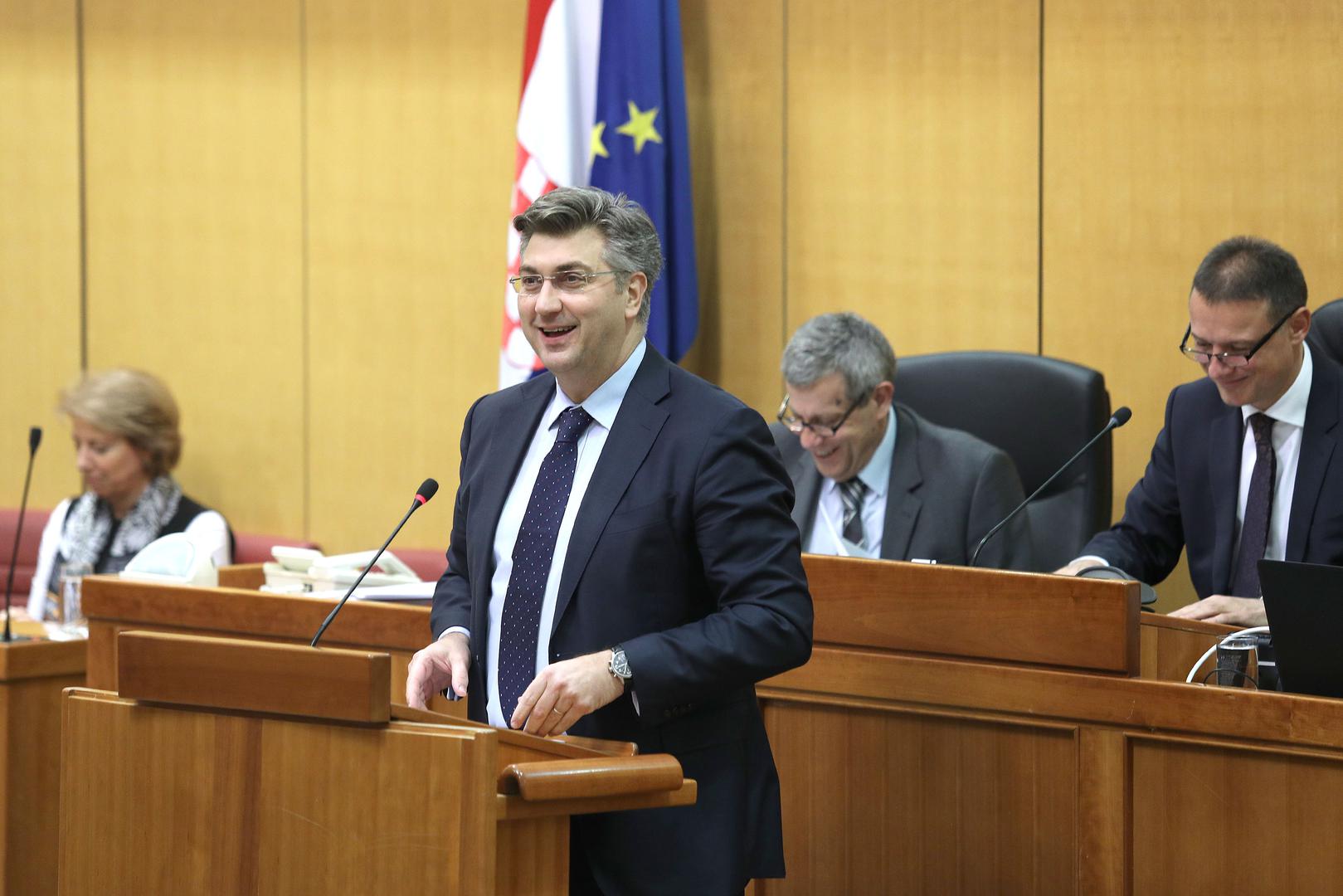 Plenković je nakon preuzimanja stranke 2016. postao predsjednik Vlade nakon prijevremenih parlamentarnih izbora, a na toj je funkciji ostao do danas. Tijekom njegova mandata Hrvatska je ušla u eurozonu i schengenski prostor, a jedan od glavnih ciljeva njegove politike bilo je snažnije uključivanje Hrvatske u europske institucije.
