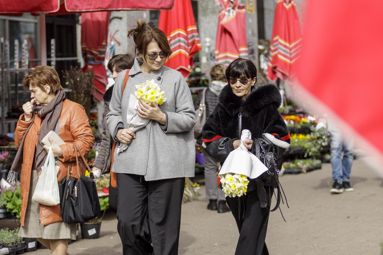 Zagreb: Šetnja Trgom bana Josipa Jelačića