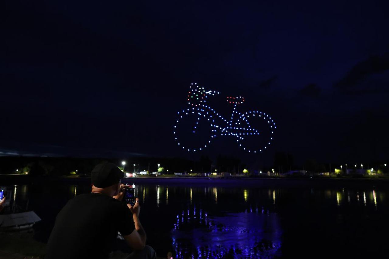 Osijek: Drone light show u sklopu Osijek Drone Expo 2026