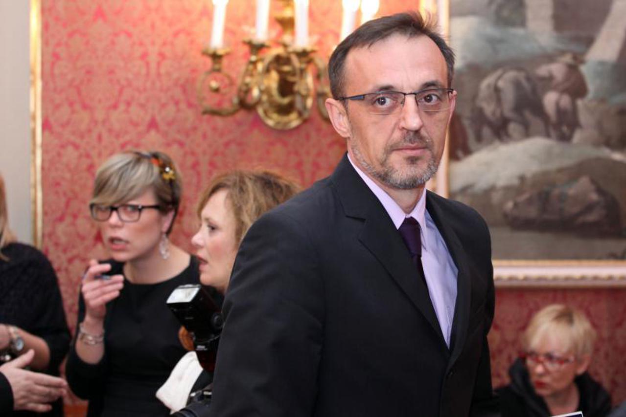 sjednica vlade,radimir čačić,zoran milanović,tvrtko jakovina,gordan maras,slavko linić (1)