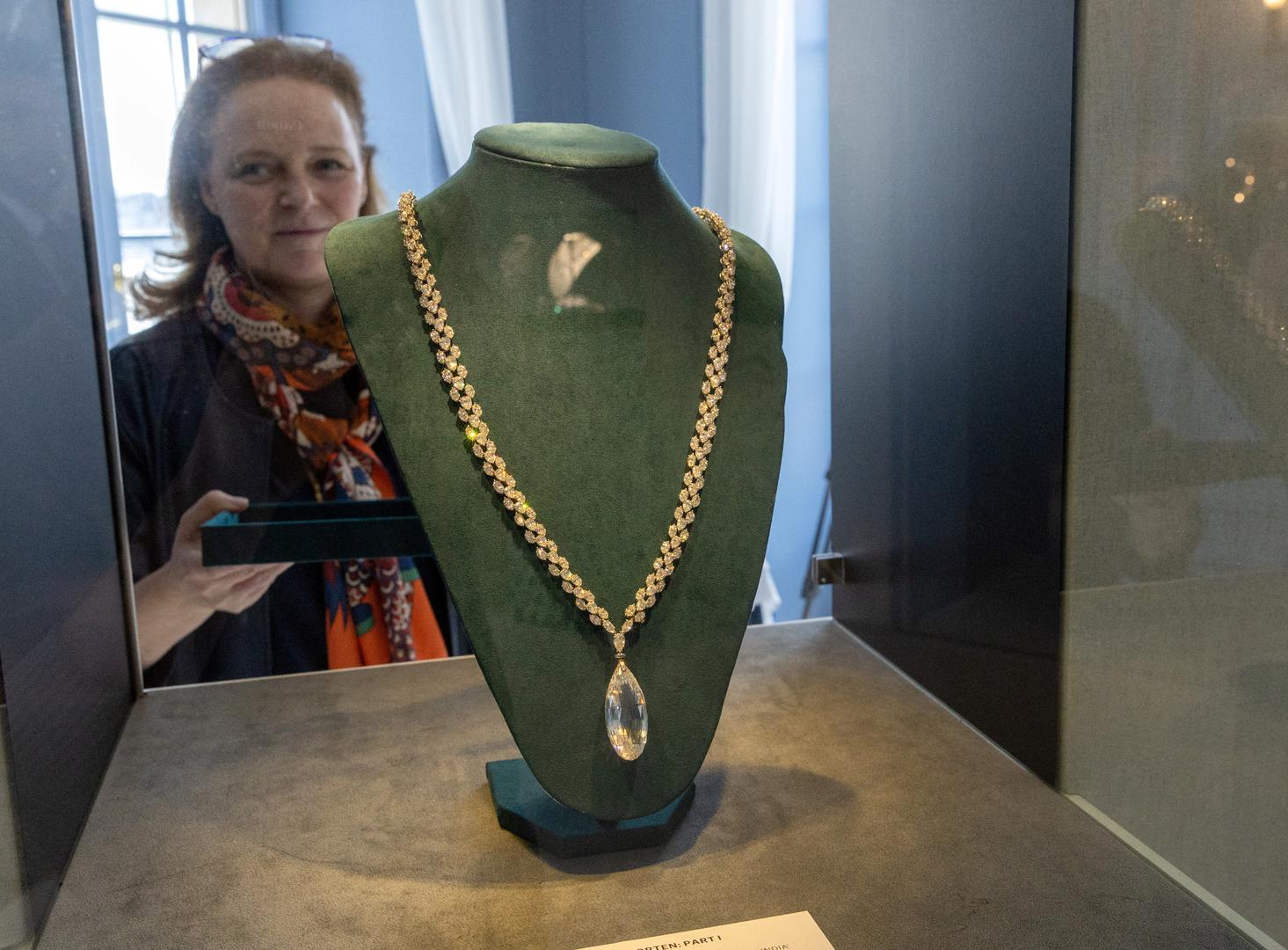 The 90 carat Briolette of India Diamond Necklace by Harry Winston, is seen during a preview of the 700-piece jewellery collection of the late Austrian billionaire Heidi Horten at Christie's before the auction sale in Geneva, Switzerland, May 8, 2023.  REUTERS/Denis Balibouse Photo: DENIS BALIBOUSE/REUTERS