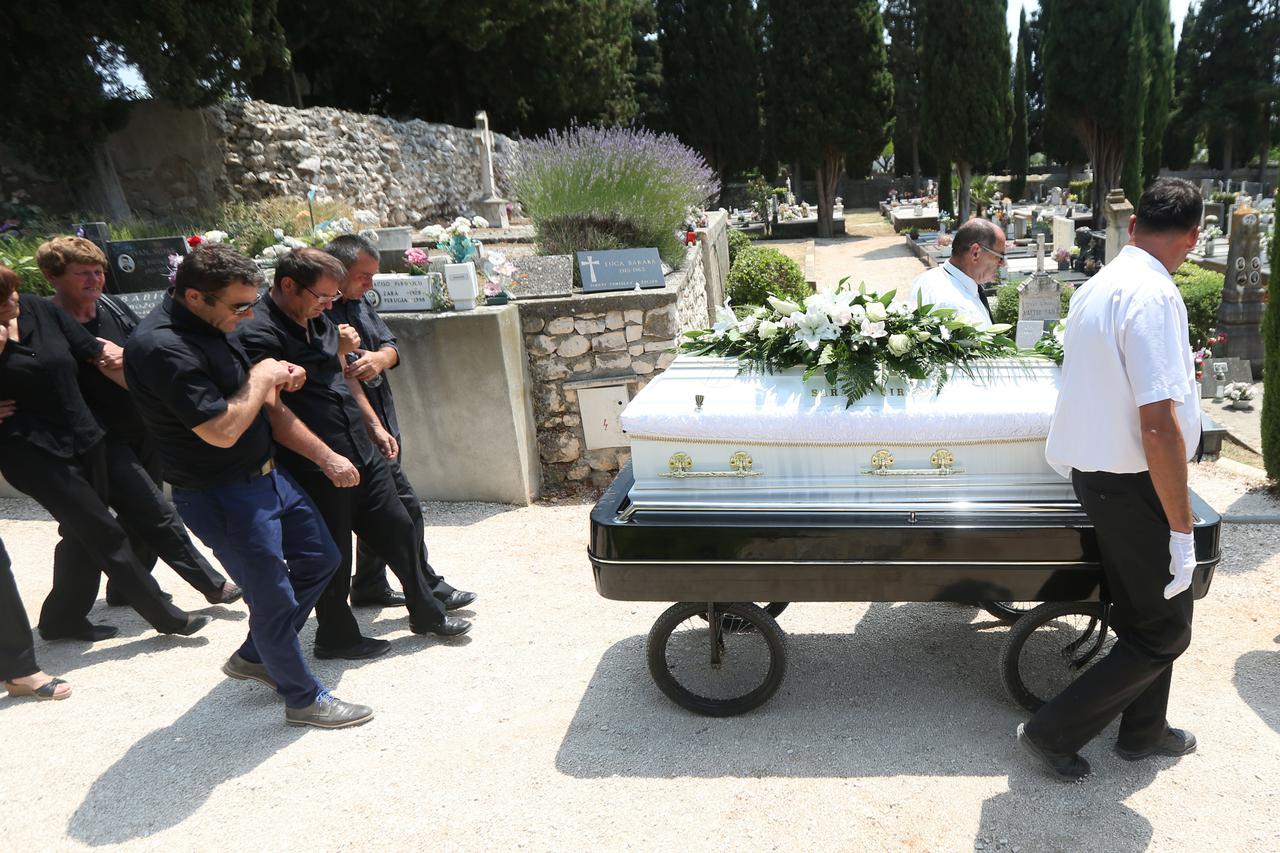 sahrana, Sara Čirjak