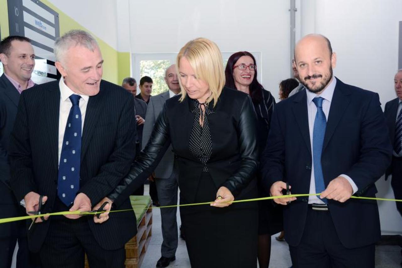 Gordan Maras,Sisak,poduzetnički inkubator PISAK