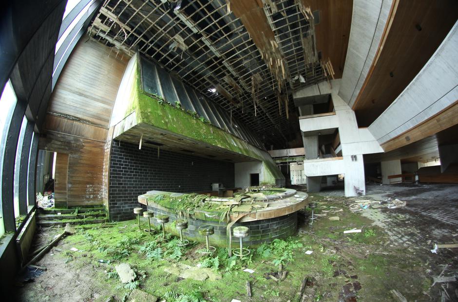 Kumrovec: Potpuno devastirana zgrada bivše Partijske škole Josip Broz Tito