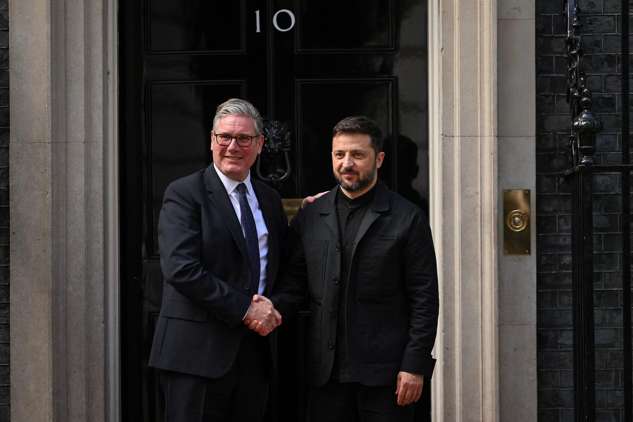 British PM Starmer meets Ukrainian President Zelenskiy in London